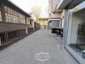 AMPIO QUADRILOCALE IN CONTESTO SIGNORILE