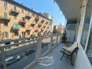 AMPIO QUADRILOCALE IN CONTESTO SIGNORILE