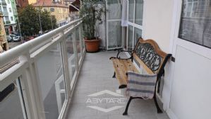 AMPIO QUADRILOCALE IN CONTESTO SIGNORILE