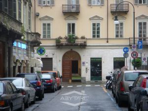 GRAZIOSA MANSARDA IN LOCAZIONE IN ZONA CENTRALE