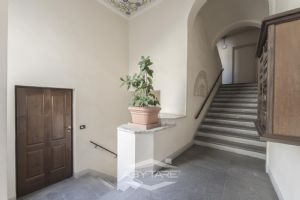 2 locali vendita Moncalieri libero subito Via Alfieri 7