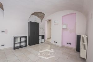 2 locali vendita Moncalieri libero subito Via Alfieri 7