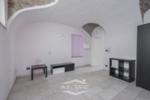 2 locali vendita Moncalieri libero subito Via Alfieri 7