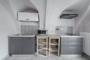 2 locali vendita Moncalieri libero subito Via Alfieri 7