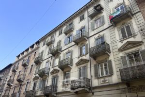 4 locali ristrutturato a nuovo! ad. Piazza Vittorio