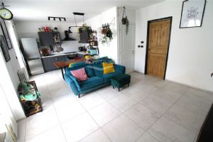 BEINASCO IN VENDITA APPARTAMENTO SU DUE LIVELLI CON GIARDINO