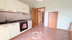 Casa indipendente su 3 lati, con giardino e autorimessa doppia