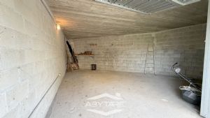 Casa indipendente su 3 lati, con giardino e autorimessa doppia