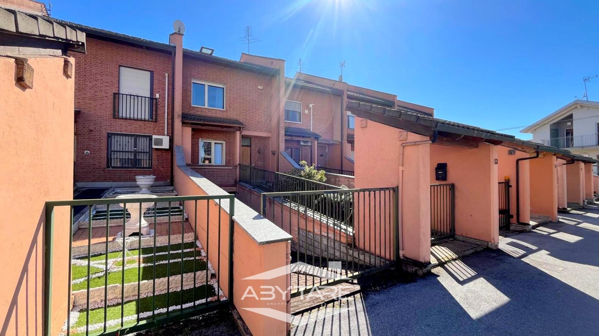 La tua casa Abytare..
Alcune immagini di questo an...