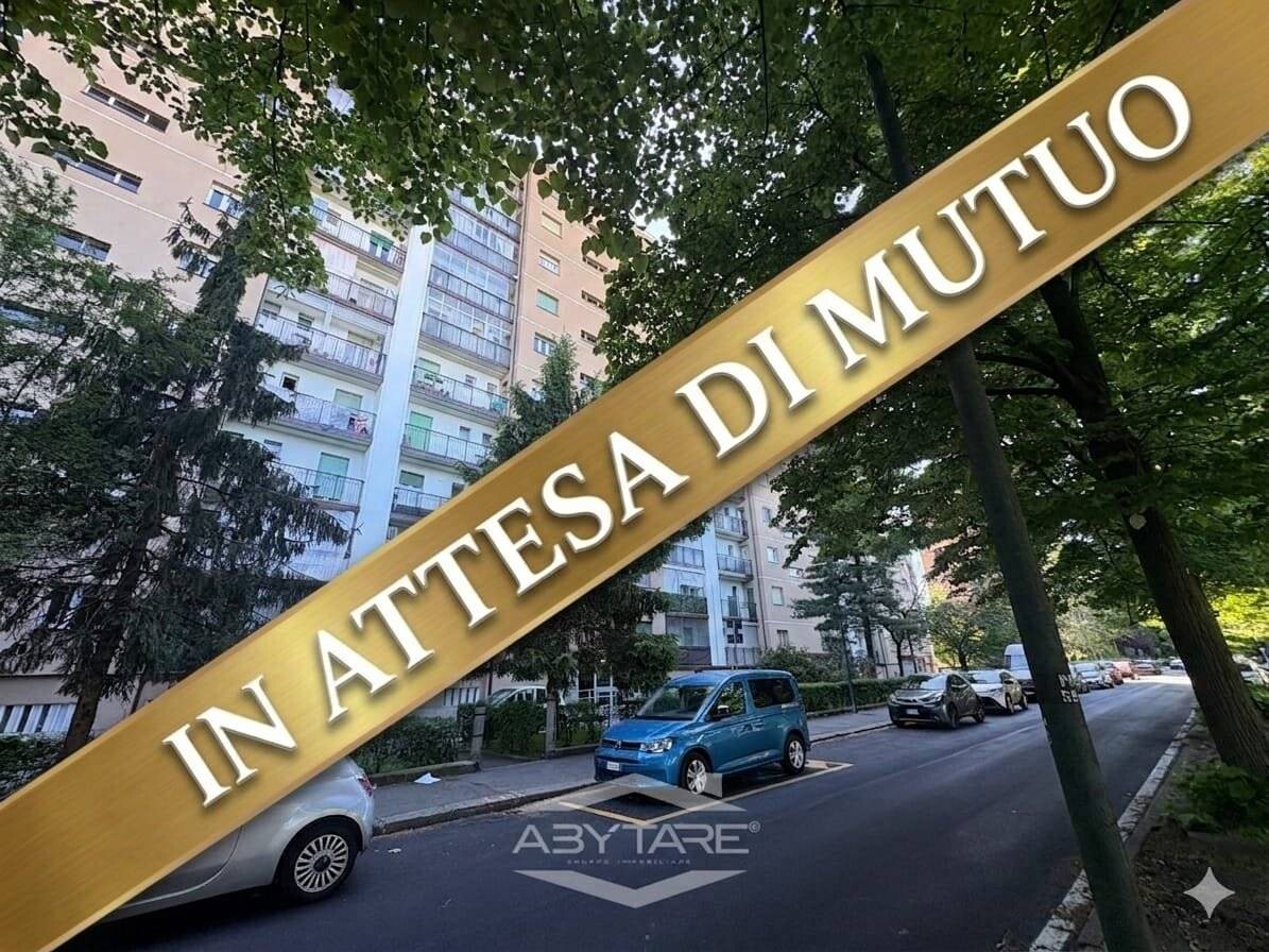 5 LOCALI IN ZONA MIRAFIORI SUD
