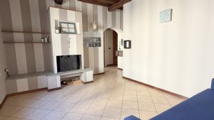 Appartamento trilocale arredato in affitto