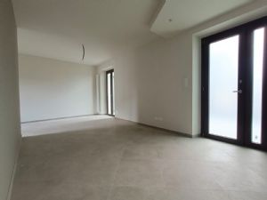 Appartamento trilocale vuoto in affitto