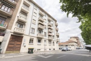 C.so Rosselli - ampio 4 locali libero subito!