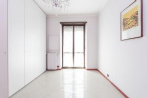 C.so Rosselli - ampio 4 locali libero subito!