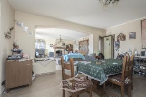 Casa semi-indipendente vendita Moncalieri Strada Barauda