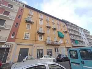BILOCALE APPENA RISTRUTTURATO IN ZONA OSPEDALI