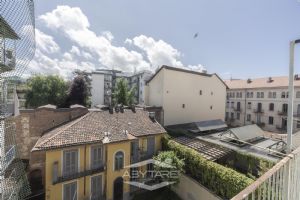 4 locali ristrutturato a nuovo! ad. Piazza Vittorio