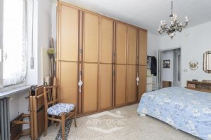 3 locali vendita Torino Via Alla Parrocchia 2