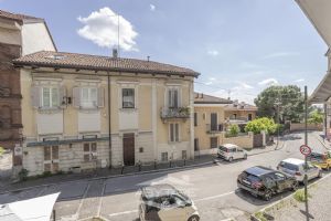 3 locali vendita Torino Via Alla Parrocchia 2