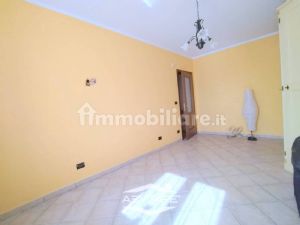 QUADRILOCALE CON BOX DOPPIO E POSTO AUTO