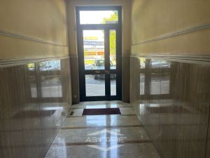 AMPIO QUADRILOCALE IN BUONO STATO INTERNO
