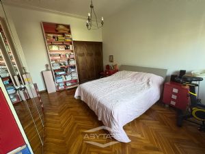 AMPIO QUADRILOCALE IN BUONO STATO INTERNO