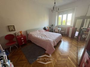 AMPIO QUADRILOCALE IN BUONO STATO INTERNO