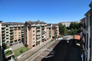 Nichelino Trilocale panoramico ristrutturato