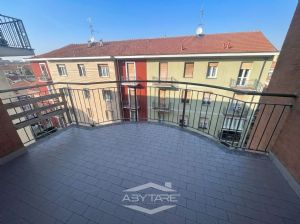Ampio bilivello con terrazzi in palazzina recente
