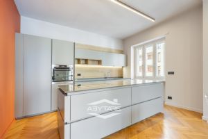 Eleganza e design - Alloggio di ampia metratura Piazza Montanari nuovo!