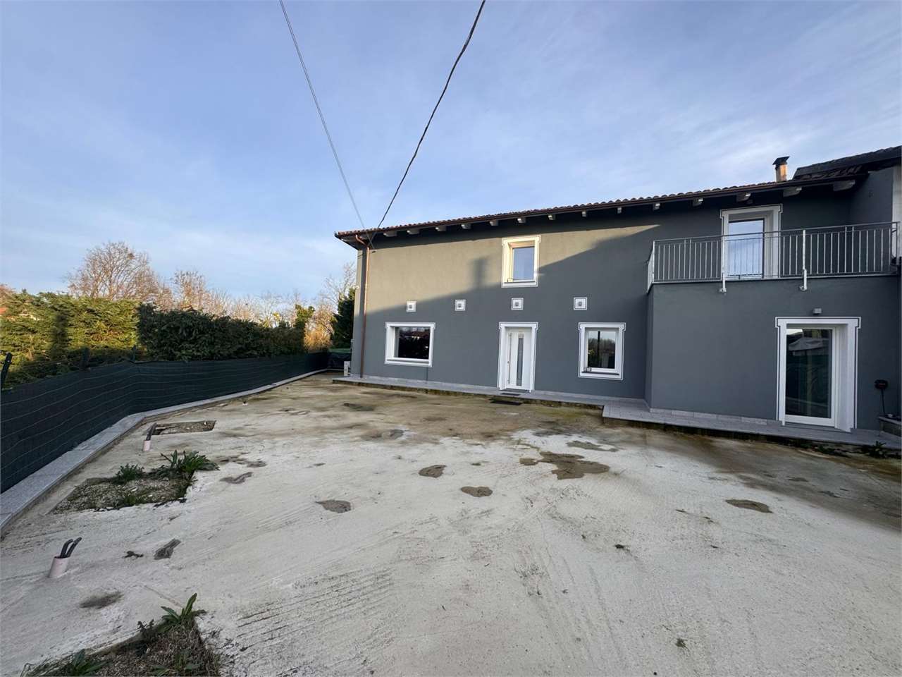 Revignano (Asti) – Casa ristrutturata con arredi di pregio