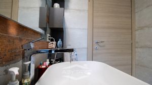 Elegante appartamento con mansarda Torino precollina