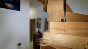 Elegante appartamento con mansarda Torino precollina