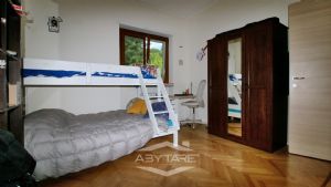 Elegante appartamento con mansarda Torino precollina