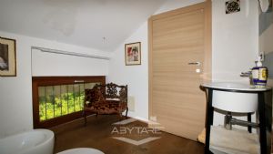 Elegante appartamento con mansarda Torino precollina