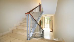 Elegante appartamento con mansarda Torino precollina