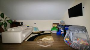Elegante appartamento con mansarda Torino precollina