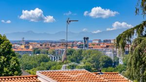 Elegante appartamento con mansarda Torino precollina