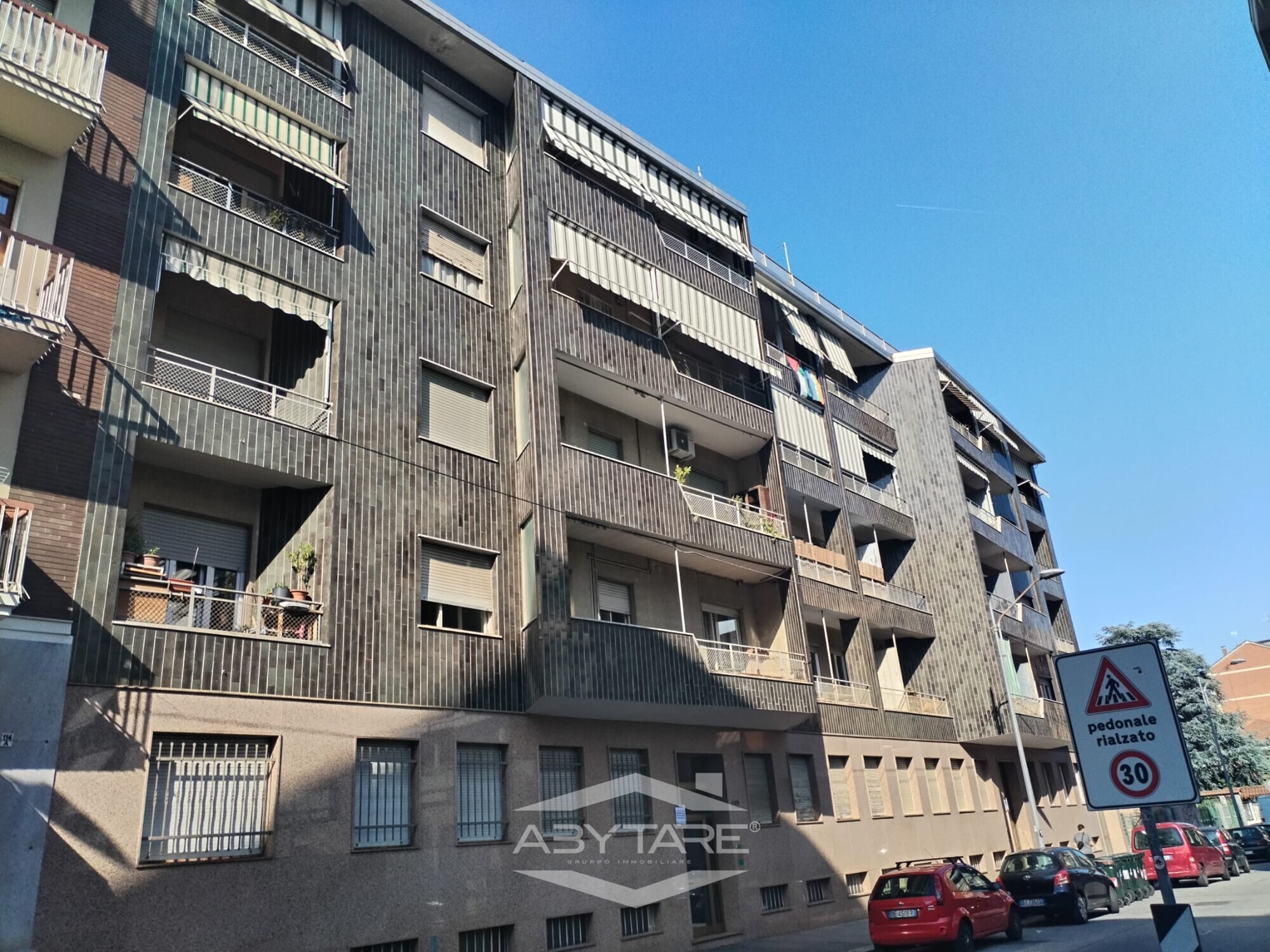 QUADRILOCALE LIBERO SUBITO - DOPPIA ESPOSIZIONE