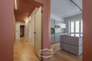 Eleganza e design - Alloggio di ampia metratura Piazza Montanari nuovo!