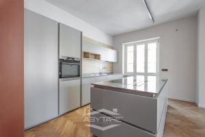 Eleganza e design - Alloggio di ampia metratura Piazza Montanari nuovo!