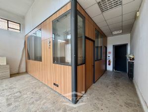 Locazione magazzino Strada Tetti Piatti 78, Moncalieri