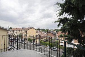 ESCLUSIVO APPARTAMENTO IN ZONA COLLINARE