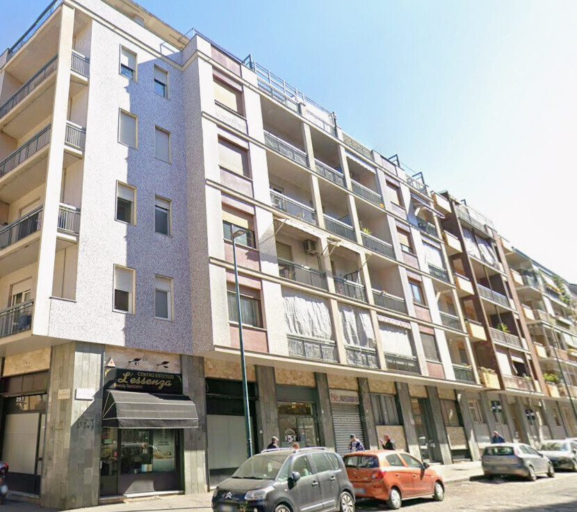 Via Vittoria 42