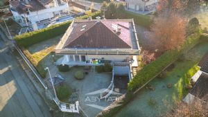 Druento villa indipendente con giardino zona Misterletta