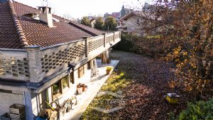 Druento villa indipendente con giardino zona Misterletta