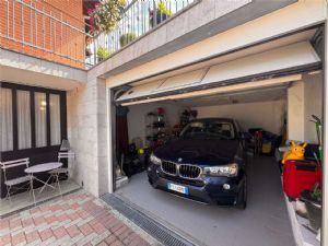 VILLA A SCHIERA LIBERA SU TRE LATI GIA' ARREDATA