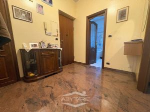 TRILOCALE IN CONTESTO SIGNORILE