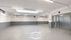 Casa semindipendente con cortile privato, box auto e  magazzino
