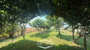 Casa indipendente su tre lati con giardino e autorimessa tripla